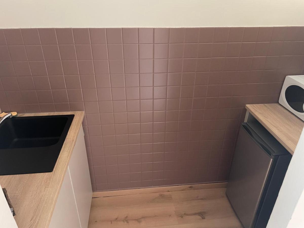 Les Residences Du Port Appartements Meubles Porto  المظهر الخارجي الصورة