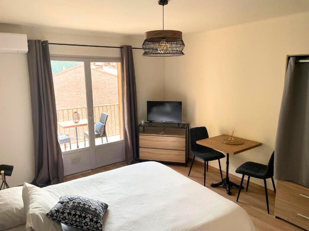 Les Residences Du Port Appartements Meubles Porto  المظهر الخارجي الصورة