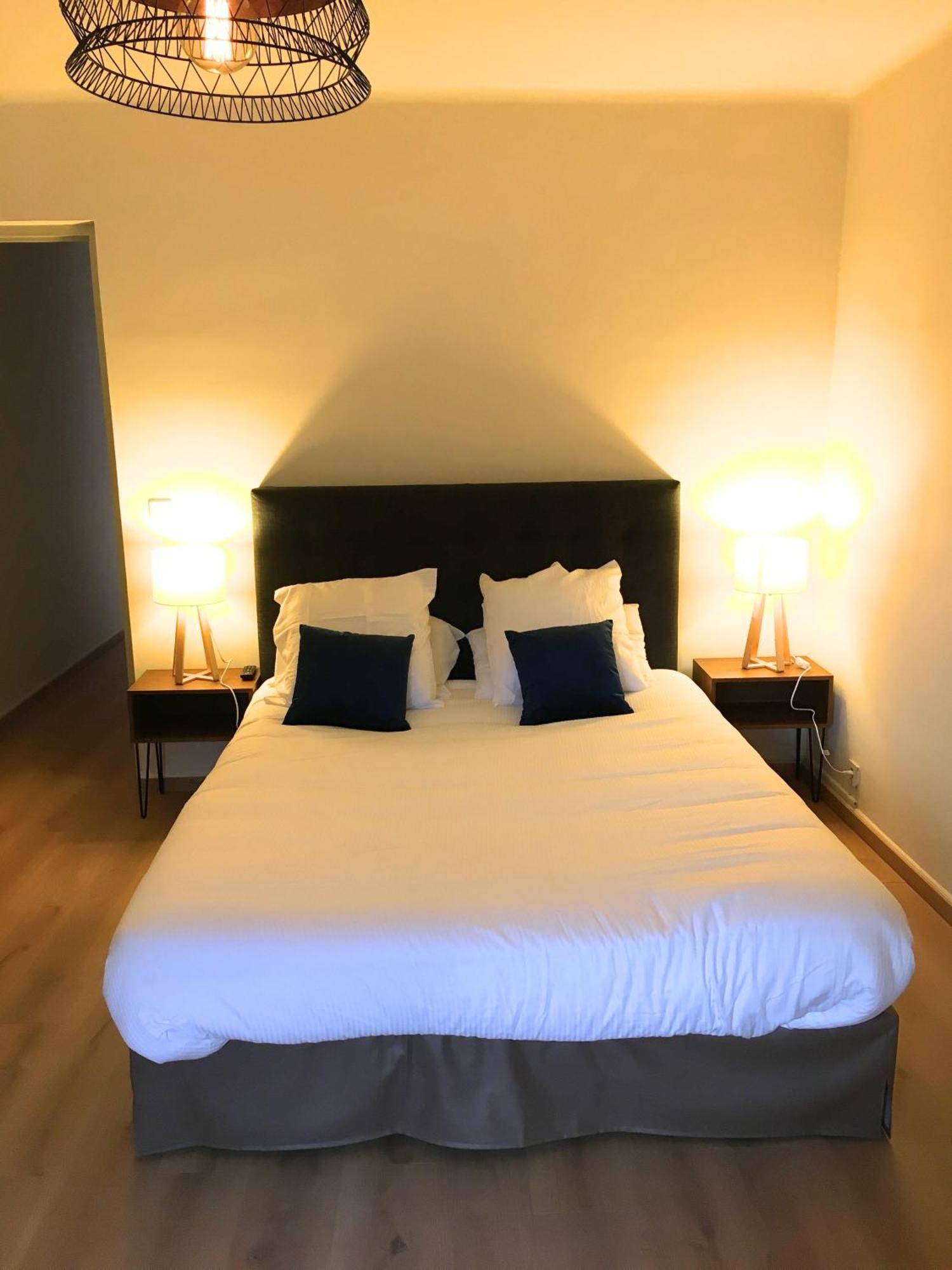 Les Residences Du Port Appartements Meubles Porto  المظهر الخارجي الصورة